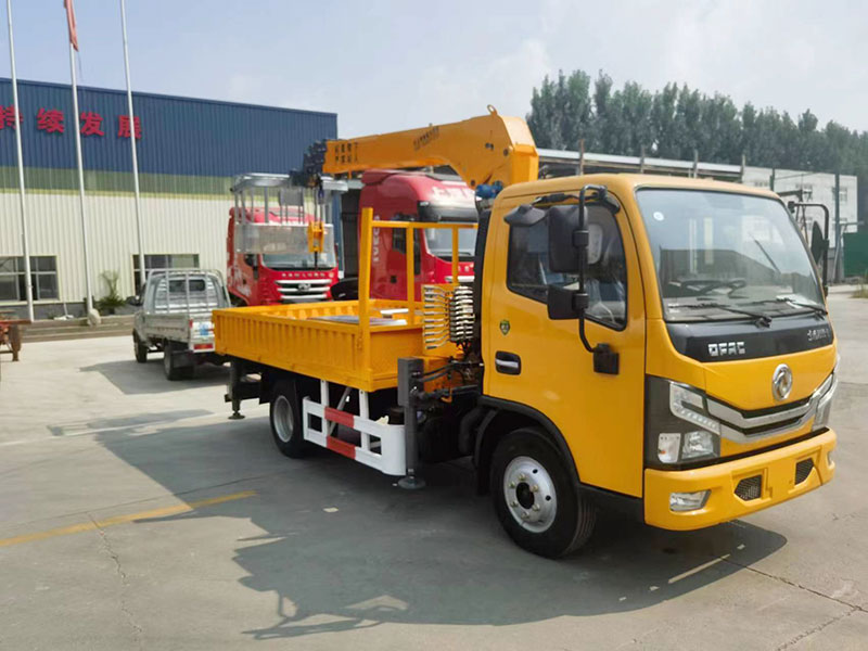 多功能高空作業(yè)車(chē)